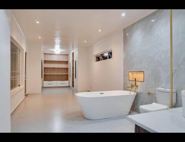 4 BEDROOM HOUSE FOR SALE IN GLEN MARAIS